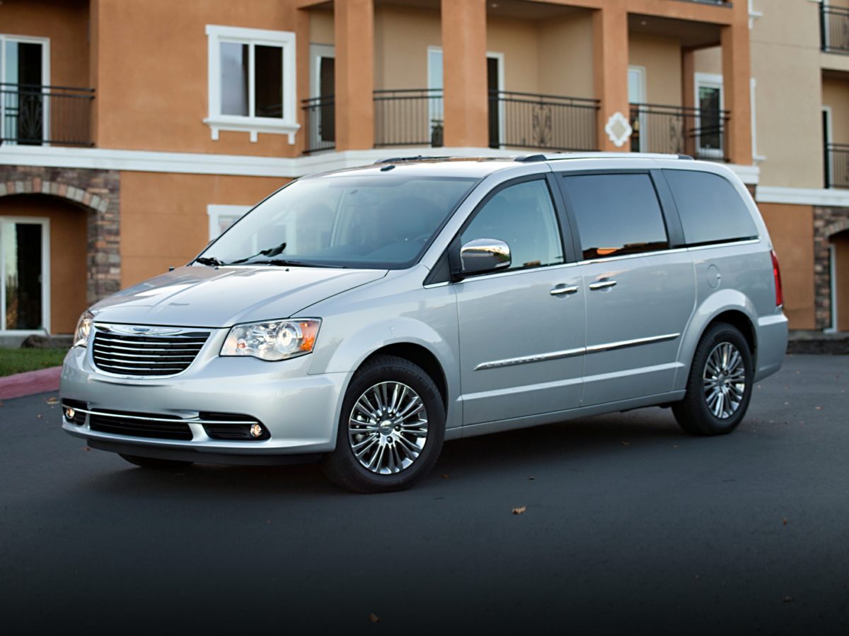 PreOwned 2012 Chrysler Town & Country TouringL 4D